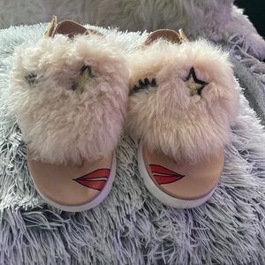 Girls UGG sandals gently used